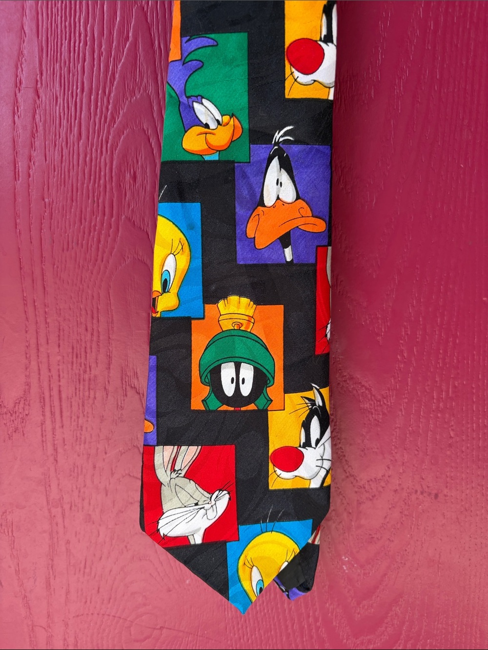 Warner Bros. Black Tie with Multicolor Looney Tunes Character Blocks